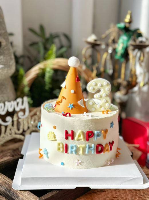 周岁蛋糕，生日帽造型，全部可食用装饰，提前2天预定哦 商品图0