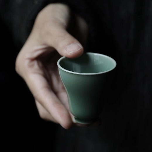 龙泉青瓷严少英素面小杯品杯茶杯功夫小茶杯陶瓷喝茶专用家用待客品茗杯 商品图12