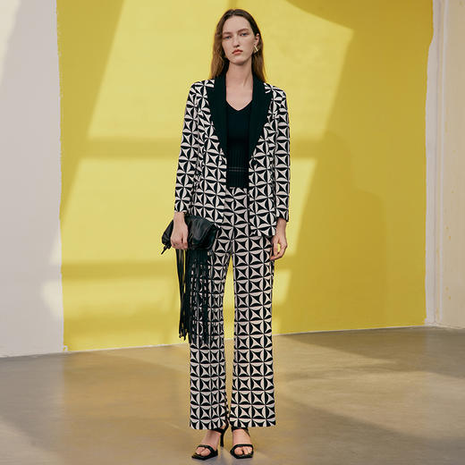 EITIE爱特爱春季新款撞色几何图形印花裤子7305004 商品图4