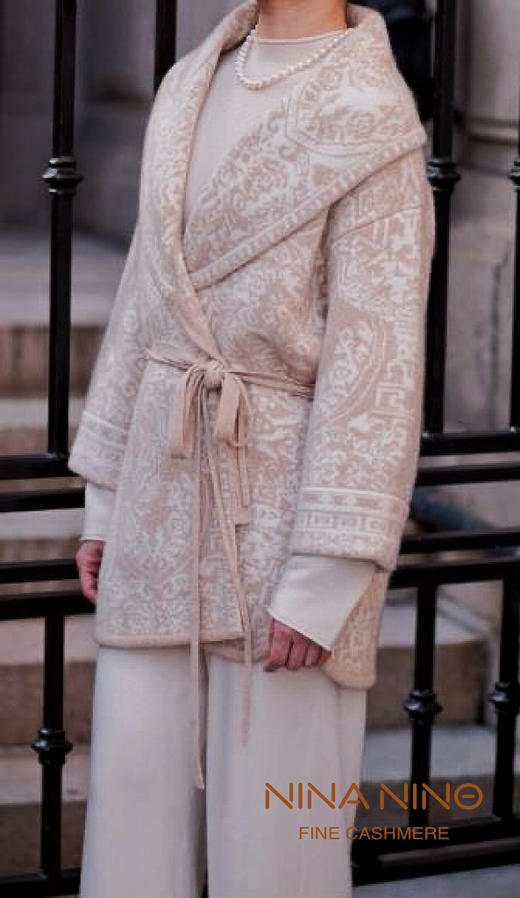 爱丽舍提花大衣 商品图1