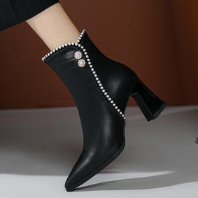 OLD-898-68冬季新款粗跟短靴女米白绒里尖头女靴珍珠粗跟高跟靴子女靴