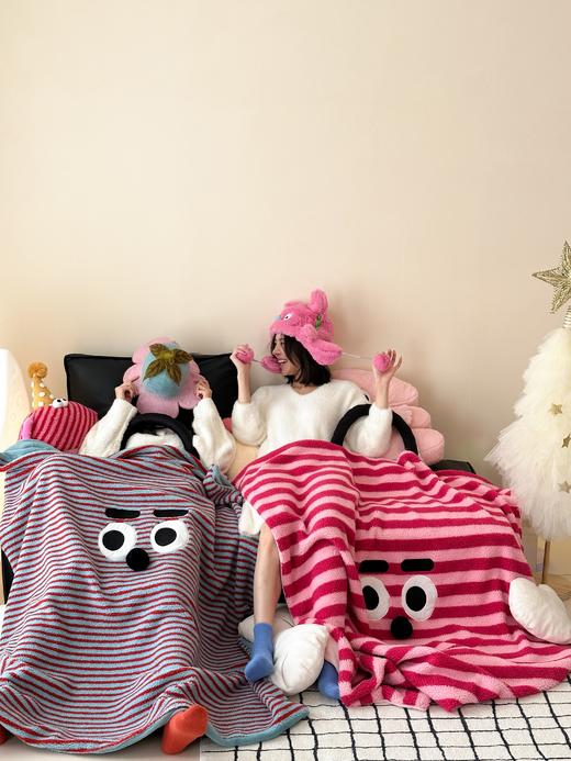 自然醒设计师款ins甜酷条纹牛奶羊羔绒毛毯萌趣卡通冬季加厚少女心披肩盖毯珊瑚绒午休毯MT 商品图9