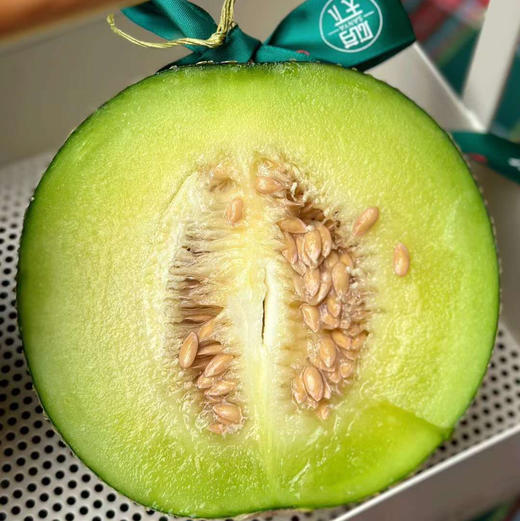 海南•牛3蜜瓜顺丰快递包邮下单从三亚发货 商品图3