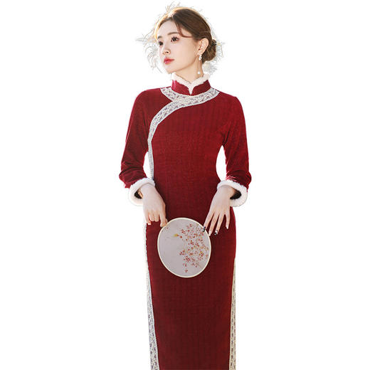 YG-2335复古民国风酒红雪尼尔旗袍2024年冬新款日常可穿气质老上海 商品图4