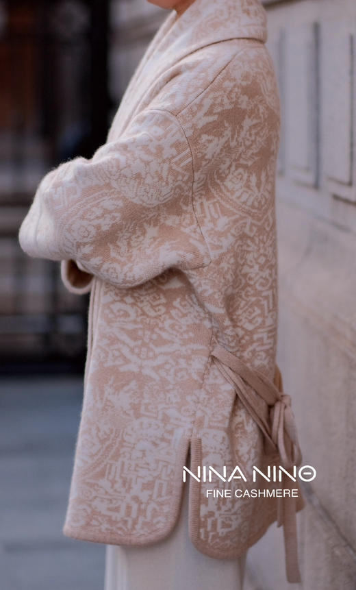 爱丽舍提花大衣 商品图5