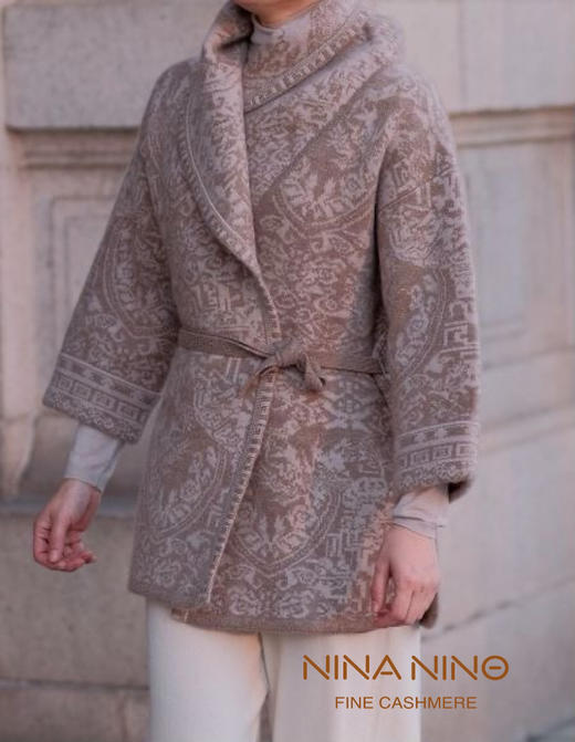 爱丽舍提花大衣 商品图6