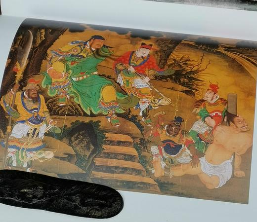 《中国美术全集  绘画编 明代绘画（上）》《中国美术全集 绘画编 版画》，布脊精装，大16开，杨仁凯、王伯敏等，人民美术出版社2006年一版一印，每本约300页，单册定价400，单册售价108元。品9 商品图5