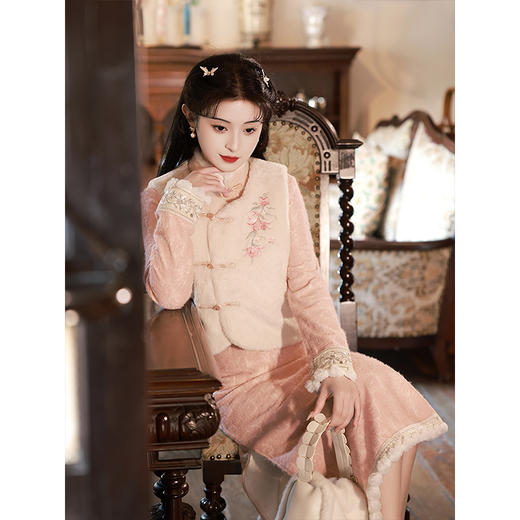 2023新中式冬款长袖加厚保暖马甲套装淑女唐装LSB-2439 商品图0