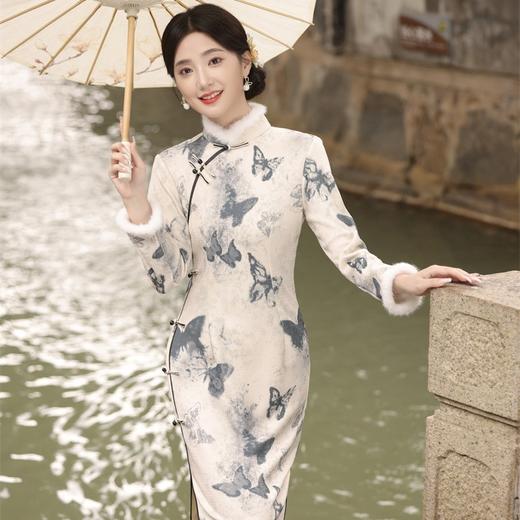 TX-399冬季新款加毛加厚圆襟长款改良旗袍水墨蝴蝶图案气质修身旗袍 商品图0