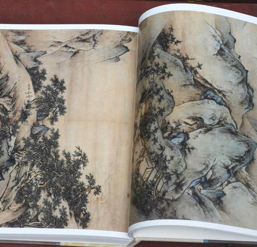 《中国美术全集  绘画编 明代绘画（上）》《中国美术全集 绘画编 版画》，布脊精装，大16开，杨仁凯、王伯敏等，人民美术出版社2006年一版一印，每本约300页，单册定价400，单册售价108元。品9 商品图3