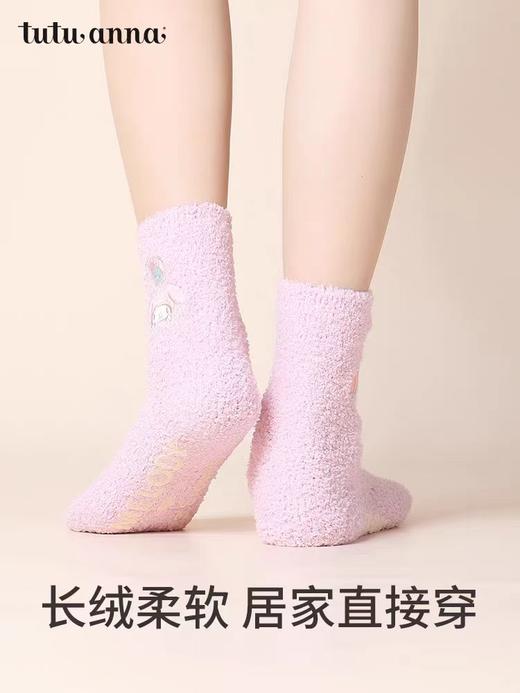 【富临店】tutuanna特价长袜 圣诞主题高密纺织奴羊毛长袜&三丽鸥联名毛毛袜 珊瑚绒保暖加厚地板袜 商品图4
