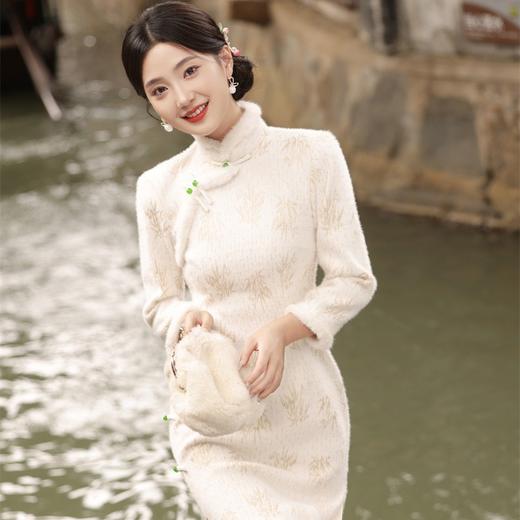 冬季新款，加毛加厚针织雪尼尔侧八扣长款旗袍中国风开衩女旗袍SJT-395 商品图1