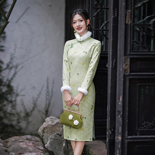 冬季加绒兔毛蕾丝绣花中长款长袖修身日常宴会优雅气质旗袍MLS6295 商品图1