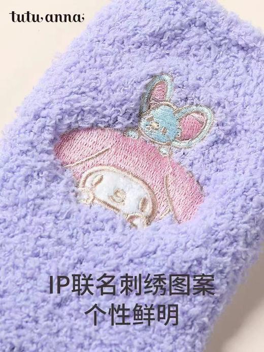 【富临店】tutuanna特价长袜 圣诞主题高密纺织奴羊毛长袜&三丽鸥联名毛毛袜 珊瑚绒保暖加厚地板袜 商品图6