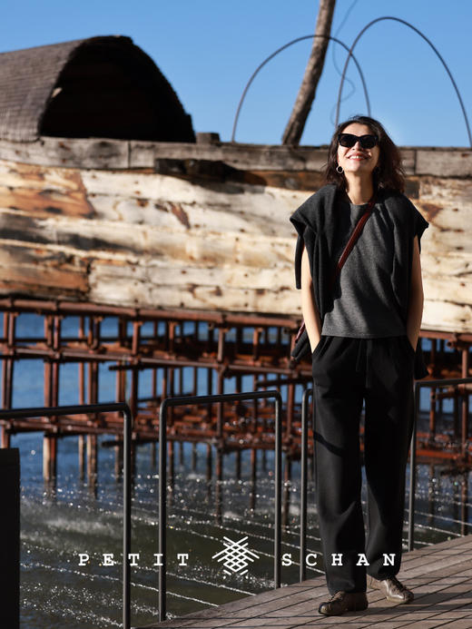 PETIT SCHAN小闪 CLO#408 Time flies 似水年华 秋冬绵羊毛山羊绒混纺大V领套头衫/圆领无袖 商品图2