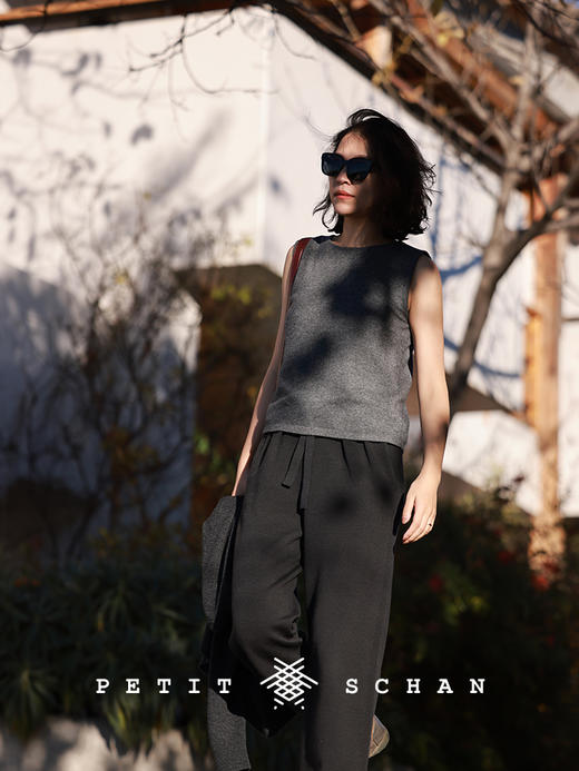 PETIT SCHAN小闪 CLO#408 Time flies 似水年华 秋冬绵羊毛山羊绒混纺大V领套头衫/圆领无袖 商品图3