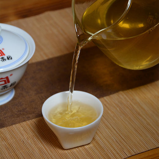 八方茶园2022老树班章（普洱生茶）限量版400克 商品图4