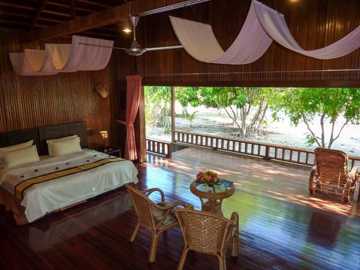 【仙本那邦邦岛龙珠】高性价比|可水沙别墅混搭|含斗湖机场到仙本那码头往返接送+仙本那码头往返度假村+全餐（提供每日三餐、茶点、咖啡/果汁）+不限次岸边浮潜 商品图1