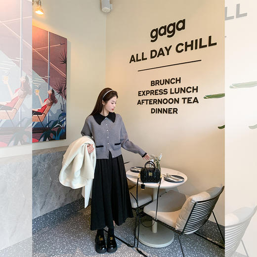 <曾小咸推荐> 【岛屿来信】灰色毛衣+半身裙 商品图0