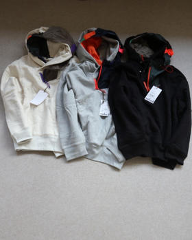 喜新厌旧 换装季 哈！情侣段 KoLoR 大廓 加绒款 不对称拼接 帽衫 3色入