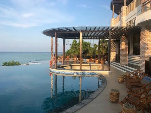 【仙本那白珍珠度假村】2晚住宿免费出海浮潜|无边泳池|含斗湖机场到仙本那码头往返接送+仙本那码头往返度假村+全餐（提供每日三餐、茶点、咖啡/果汁）+不限次岸边浮潜 商品图2