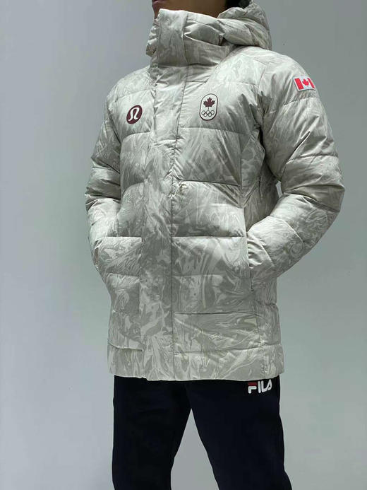 Lululemon 连帽羽绒服 冬季中长款保暖外套 Team Canada Down Jackt 商品图1