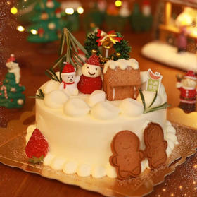 雪人姜饼屋草莓奶油蛋糕