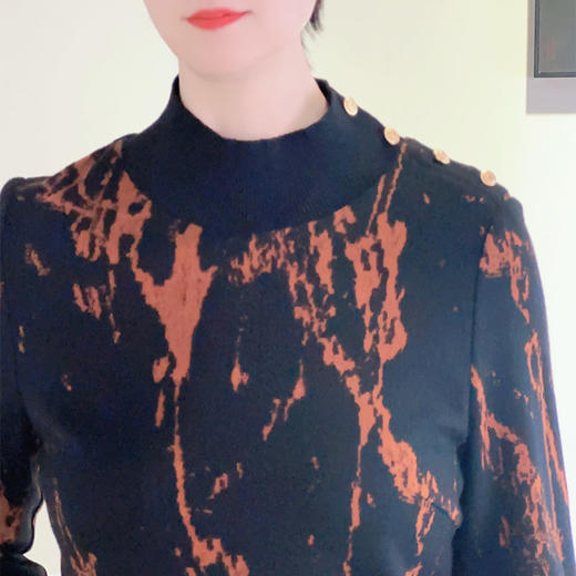 圣三利女装 简约休闲双色提花罗纹领针织套头衫SL2032143 商品图3