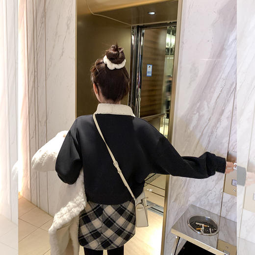 <曾小咸推荐> 【奶油杏仁露】撞色娃娃领卫衣 商品图4