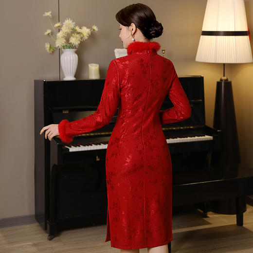 中国红喜庆宴会礼服，中长款蕾丝加绒长袖毛领气质旗袍MLS6296 商品图4