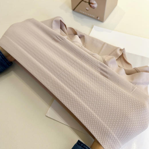 6条礼盒装【乳木棉桑蚕丝养护收腹内裤】 高弹提拉 舒适透气 桑蚕丝纤维底裆 商品图2