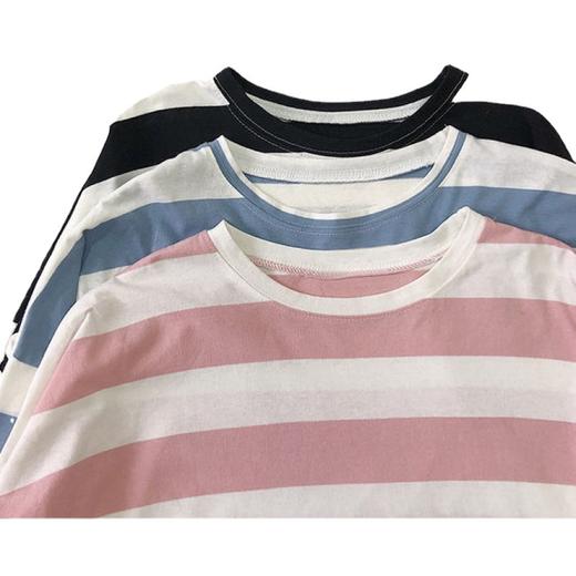 秋日条纹，韩版潮流，季节的变迁映射在衣袖上。百看不厌的经典，永不褪色的人气，是你衣橱里不可或缺的BF风潮款。自信穿出自我，展现青春活力！ 商品图4