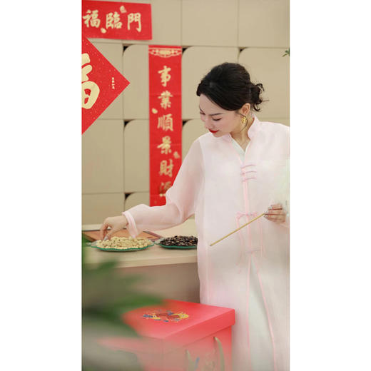 【2026东衣作】【春满人间系列】开衫（24710057粉米） 商品图3