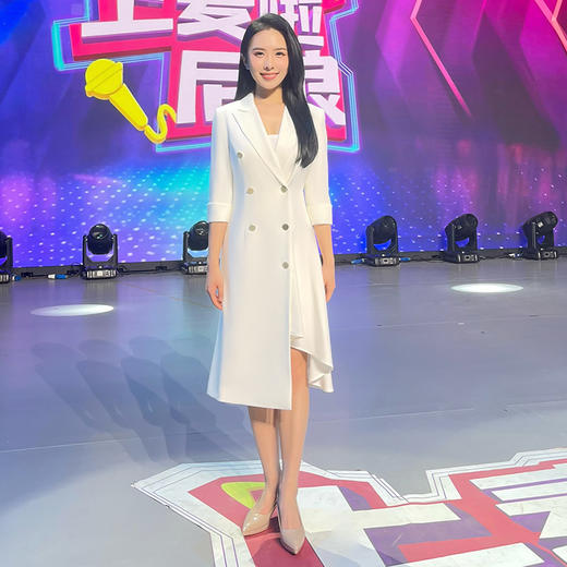 IWY/不规则设计白色播音主持人正装女洋气名媛西装连衣裙上镜装Q862-W 商品图1