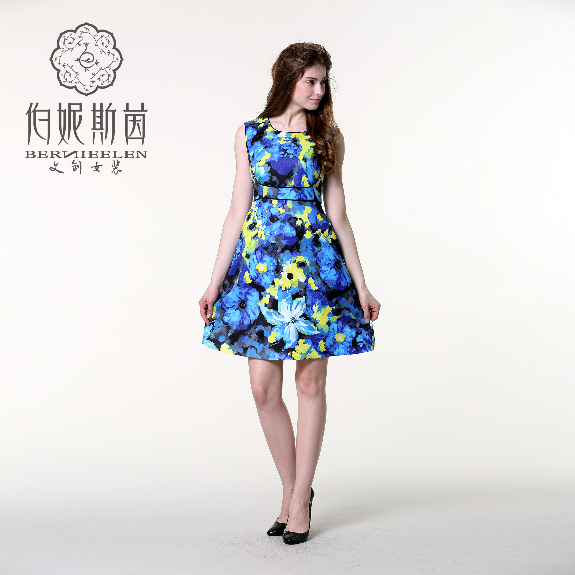 4月底2.5=【伯妮斯茵】161S172--蓝色连衣裙--绿葡萄园--《生命之美-梵高的花园》