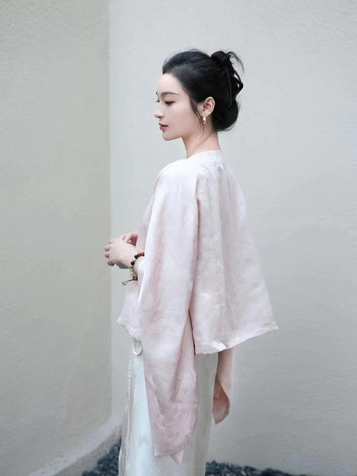 盛唐牡丹| 重缎正绢枇杷花方领上衣 商品图9