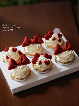 「新中式·浪漫·主题cupcake·12个装/盒」翻糖巧克力杯子纸杯蛋糕·北海道配方有内馅·100%动物奶油（提前3天预订）