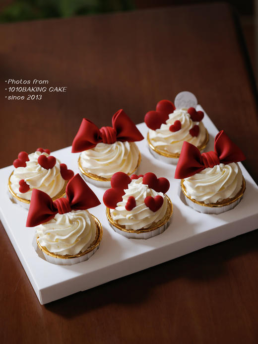 「新中式·浪漫·主题cupcake·12个装/盒」翻糖巧克力杯子纸杯蛋糕·北海道配方有内馅·100%动物奶油（提前3天预订） 商品图0