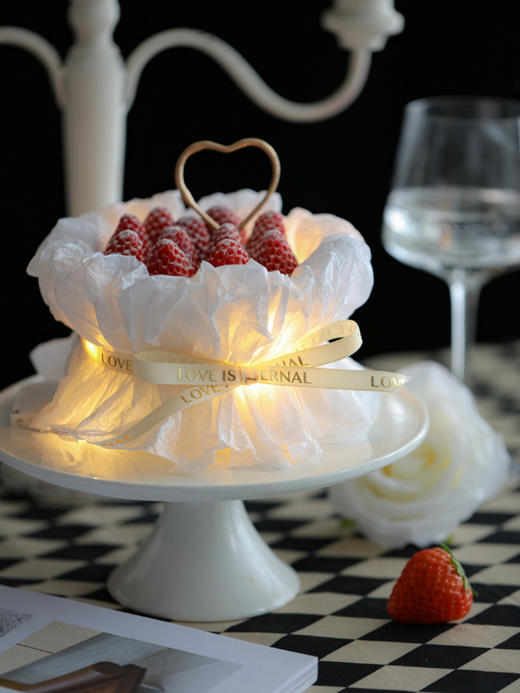 【草莓季】小“莓"好 草莓花束灯光蛋糕 商品图2