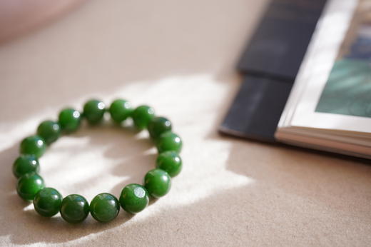 子不语 · 松春 碧玉籽料手串【嘉石206】 商品图2