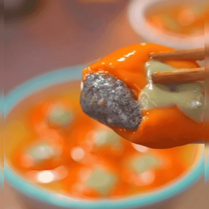 【新增元宝汤圆啦】万“柿”如意黑芝麻汤圆   大黄米汤圆 入口软糯🔸 弹香绵蜜🔸 流心馅料🔸 久煮不烂 新增万'柿'如意规格   祝大家'柿柿'顺心