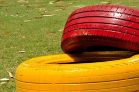 为什么轮胎都是黑色的，没有彩色的 