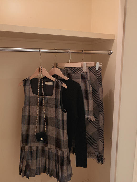 金蘑菇菇 Se promener代官山的漫不经心/复古耐看毛呢格纹背心裙 商品图3