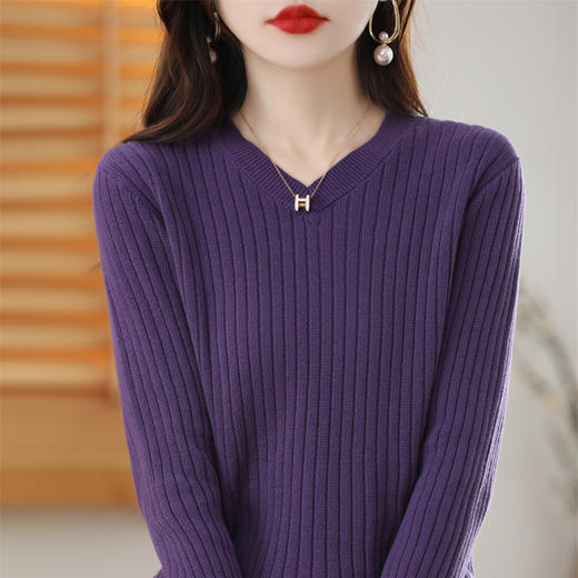 秋冬【棉线针织衫女V领大码毛衣】宽松内搭 简约抽条棉线打底衫女 商品图9