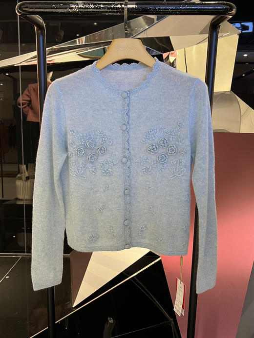 女士绣花松织羊绒开衫 商品图2
