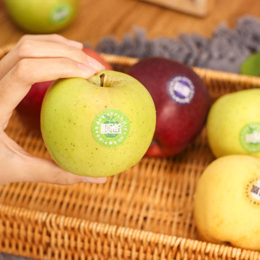 苹果礼盒 多品种苹果： 黑卡、青森、黄金维纳斯、瑞阳、红富士 三拼/四拼礼盒（云南昭通中通发货） 商品图5