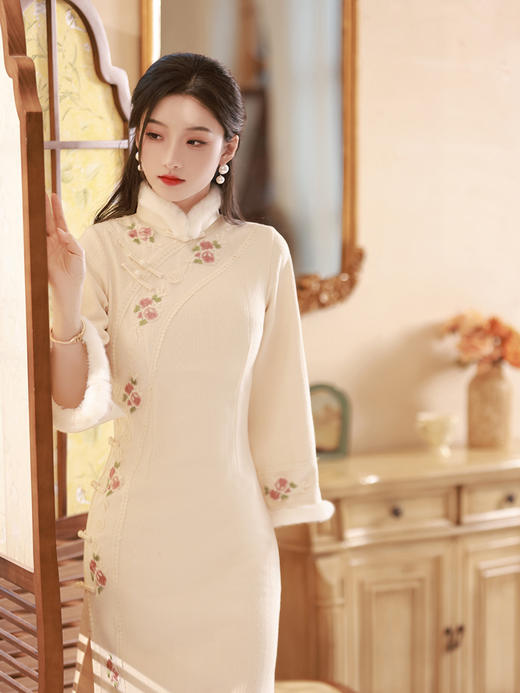 秋冬新品，爆款加绒加厚日常修身旗袍连衣裙TX8243 商品图3