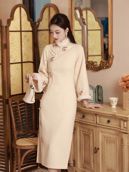 秋冬新品，爆款加绒加厚日常修身旗袍连衣裙TX8243 商品图1
