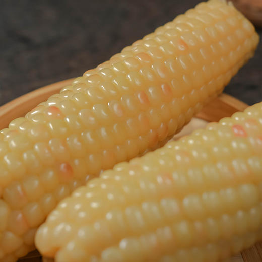 西双版纳白糯玉米 老品种玉米 轻食粗粮 口感软嫩清甜不失糯香 胞衣轻薄细腻 肉质饱满Q弹 基本没有渣 老少皆宜的健康粗粮 商品图0