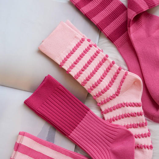 女士棉质韩系粉色系中长筒袜4双装 商品图1